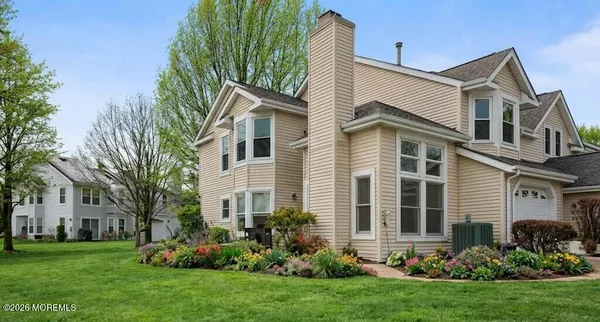 $529,000 | 107 Lloyd Court, Unit 107, East Brunswick, NJ 08816