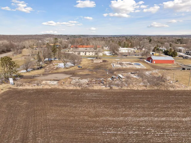 $689,000 | 298 Zindaus Street, Osceola, WI 54020