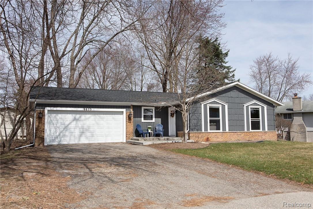 9853 Hilton Road Brighton, MI 48114 - Photo 1 of 20 Exterior of home