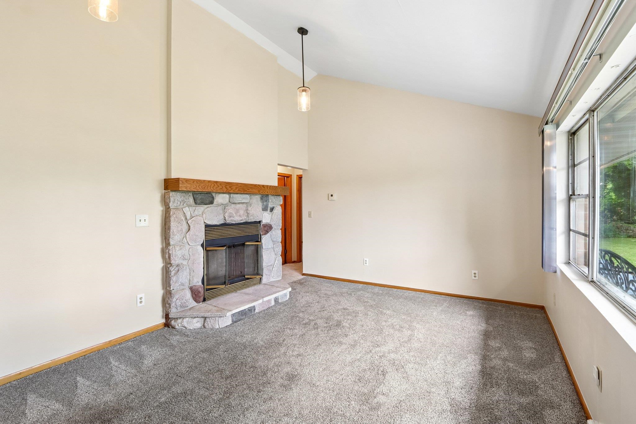 3136 Larsen Road Madison, WI 53711 - Photo 6 of 49 Gallery Image 6