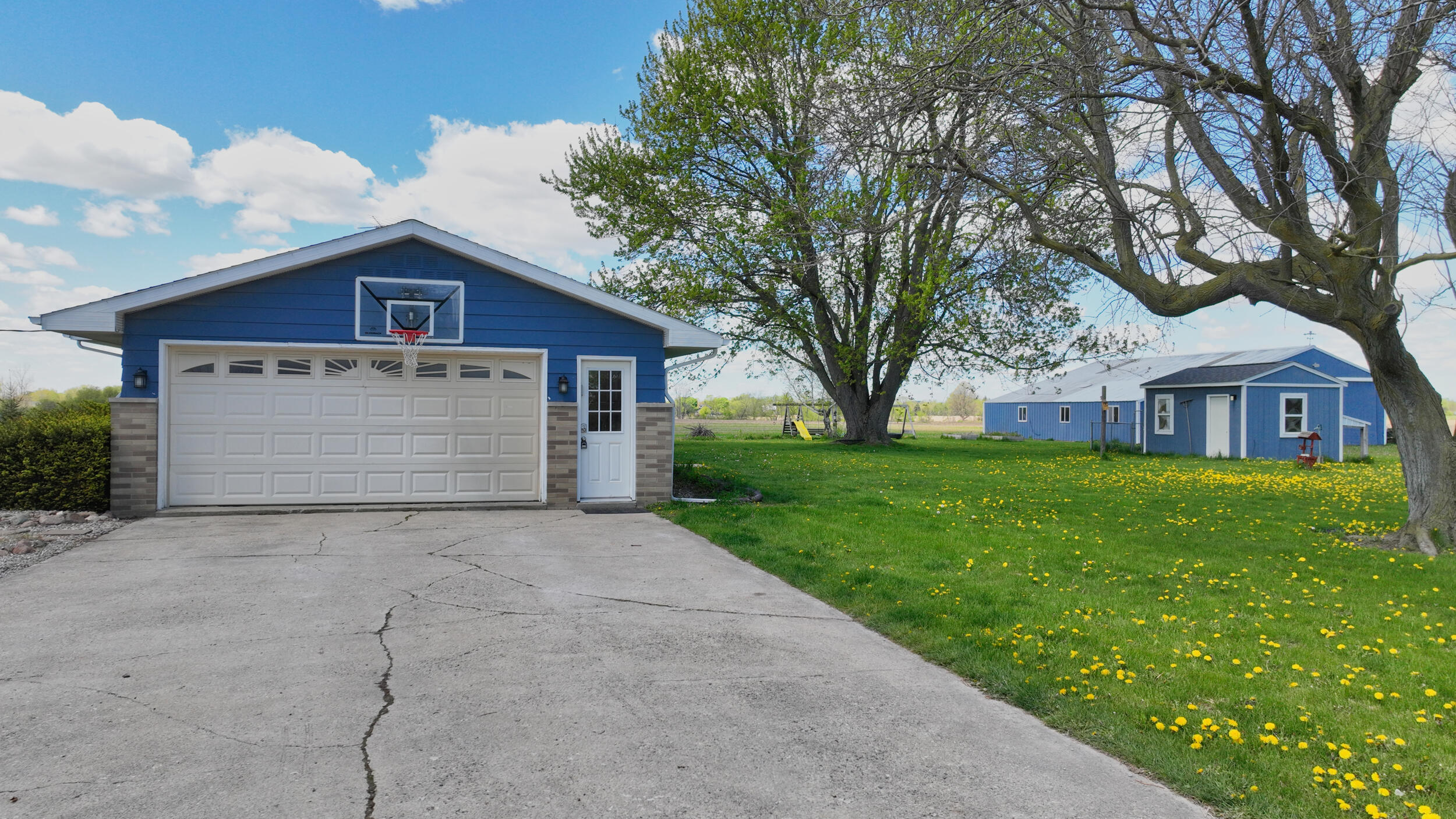 91 North Doran Road Imlay City, MI 48444 - Photo 4 of 62 91 n doran (3)