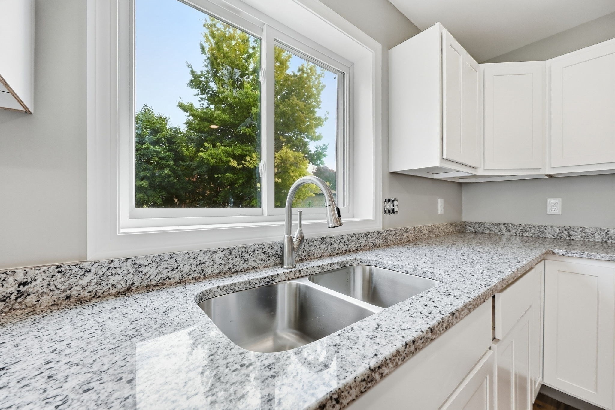 193 Hancock Street Springfield, MA 01109 - Photo 15 of 33 Gallery Image 15