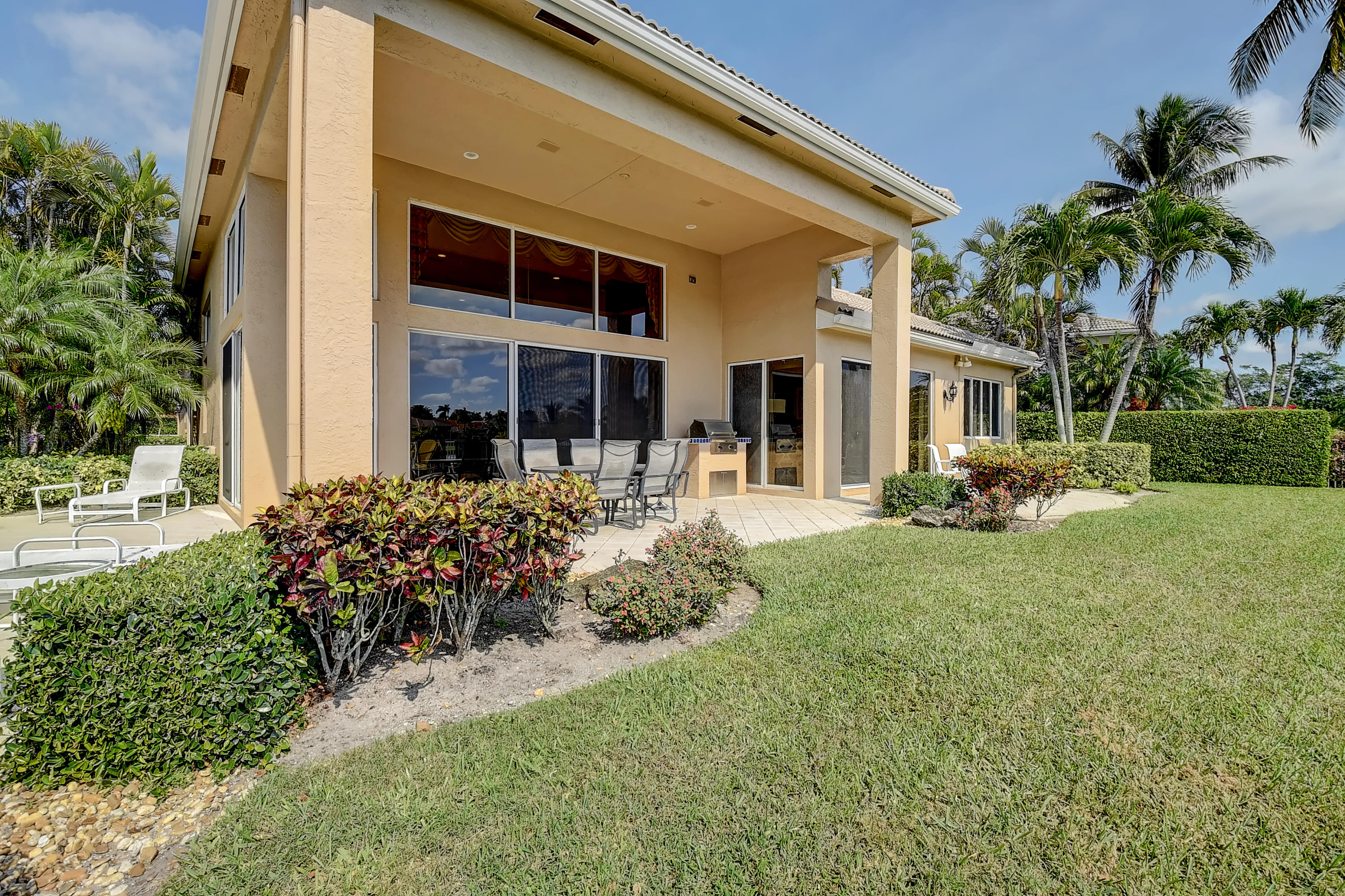 6574 Northwest 39th Terrace Boca Raton, FL 33496 - Photo 29 of 30 Rear Perspective - 3