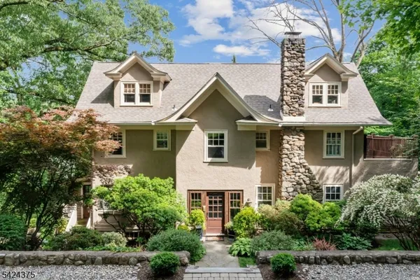 $1,325,000 | 18 Ball Road, Mountain Lakes, NJ 07046