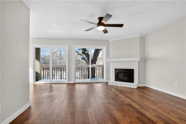 $200,000 | 8360 Northwest Barrybrooke Drive, Kansas City, MO 64151