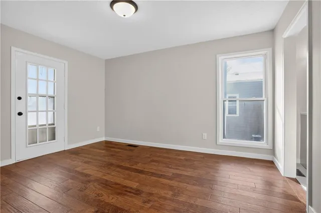 $200,000 | 8360 Northwest Barrybrooke Drive, Kansas City, MO 64151