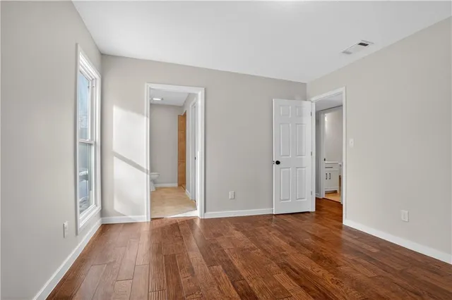 $200,000 | 8360 Northwest Barrybrooke Drive, Kansas City, MO 64151