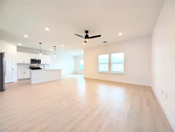$2,495 | 9400 Oxbow Strap Drive, Austin, TX 78724