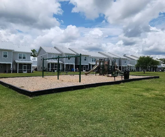 $239,500 | 275 North Sand Palm Road, Unit 167VISTA, Freeport, FL 32439