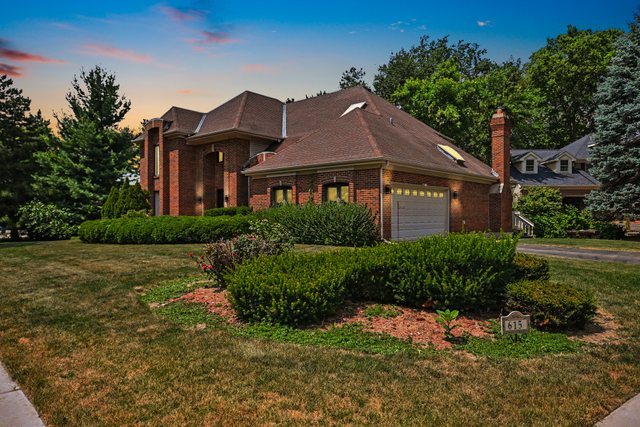 615 East Bailey Road Naperville, IL 60565 - Photo 2 of 32