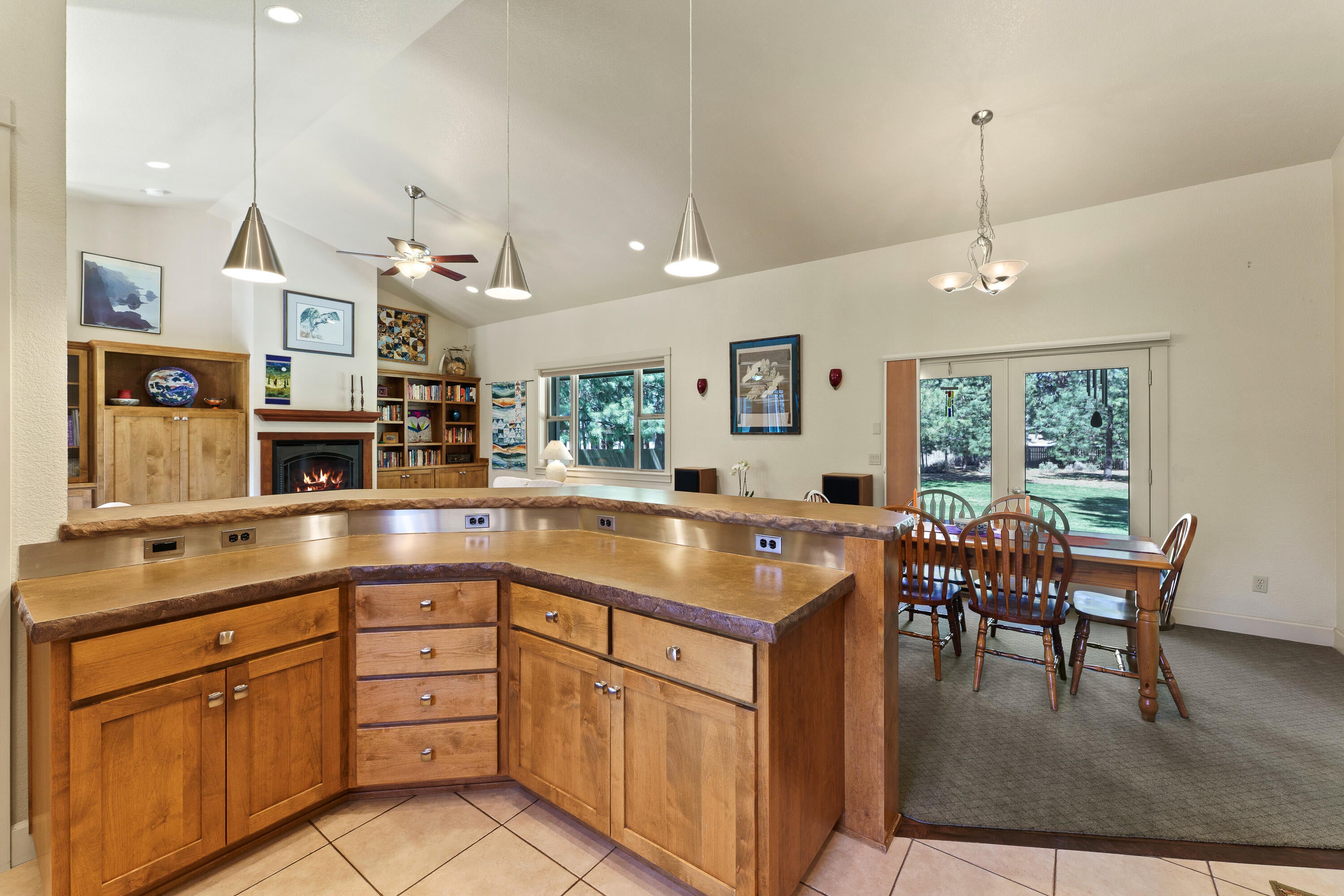 19236 Kiowa Road Bend, OR 97702 - Photo 19 of 52 Kitchen