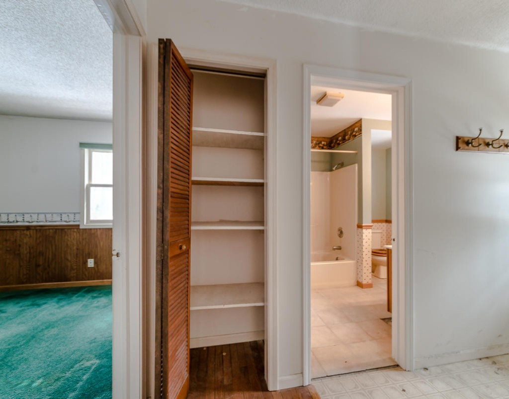 15320 Leonard Road Spring Lake, MI 49456 - Photo 4 of 14 15320Leonard02Lores