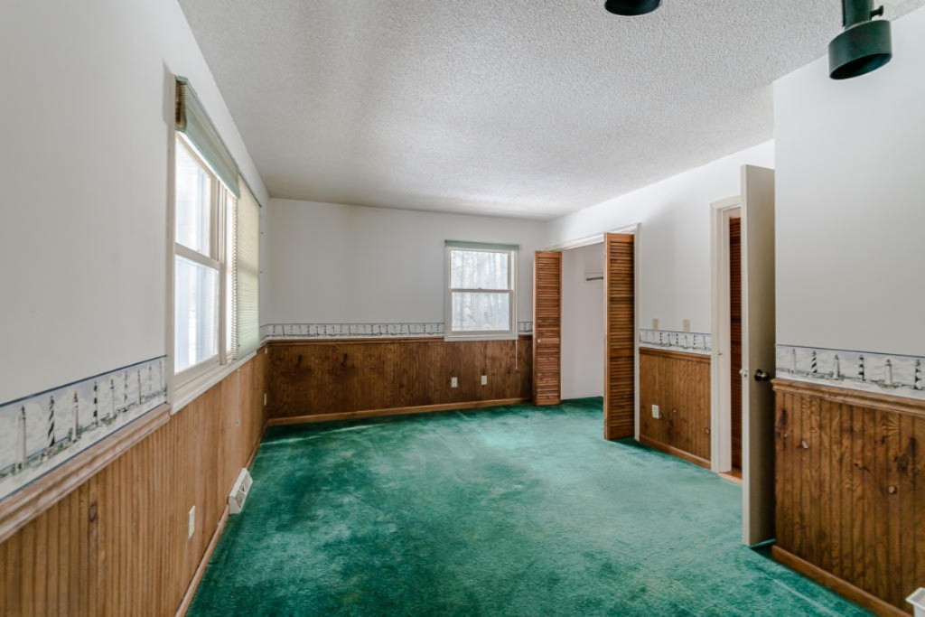 15320 Leonard Road Spring Lake, MI 49456 - Photo 7 of 14 15320Leonard06Lores
