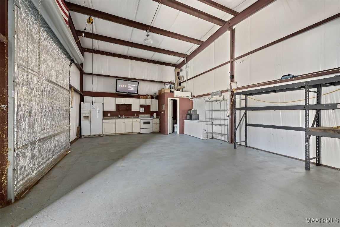 848 Hadden Road Dothan, AL 36301 - Photo 44 of 48 Kitchenette in Metal Building w/ Toilet room