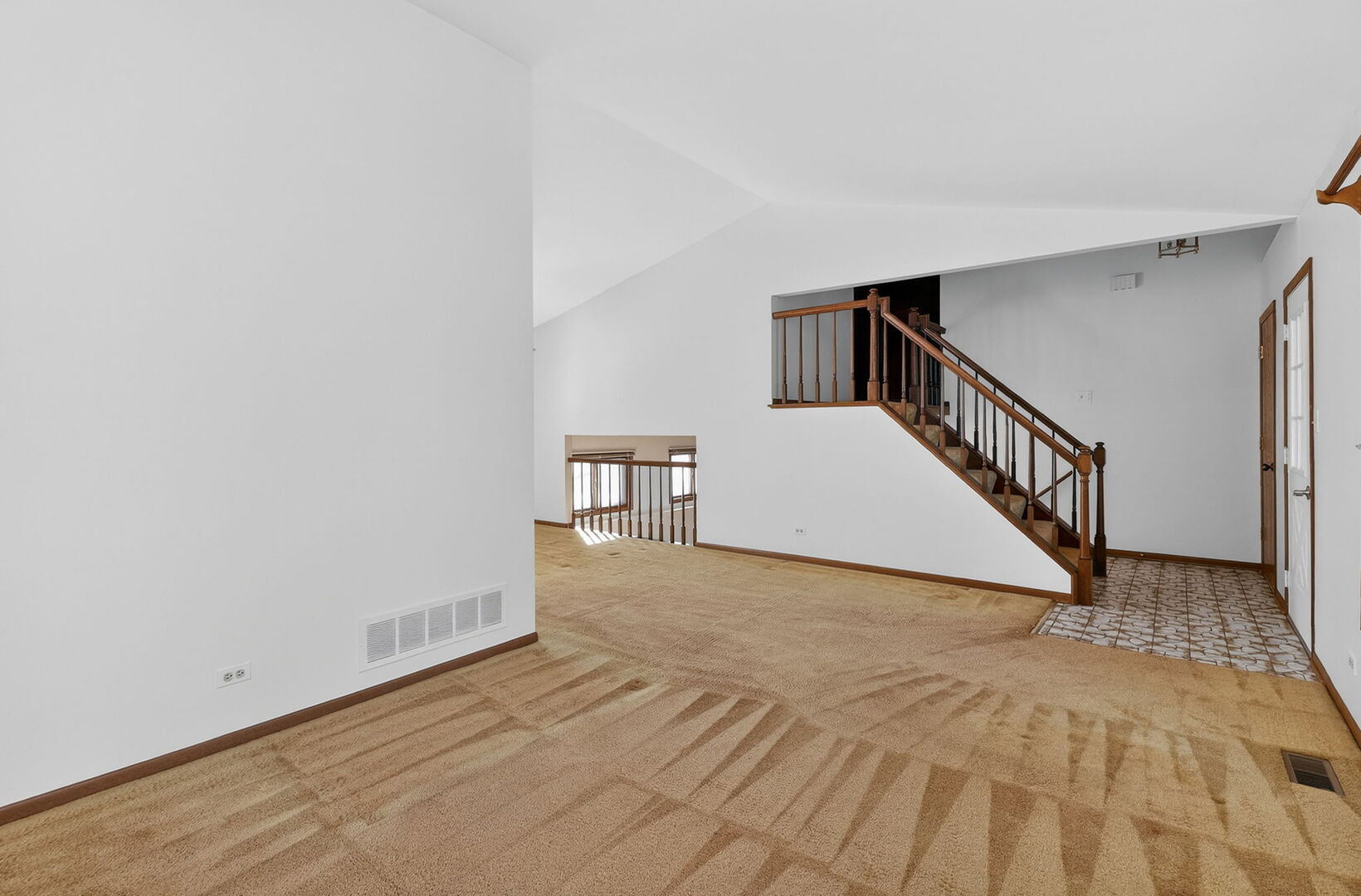 666 Devonshire Lane Wheaton, IL 60189 - Photo 5 of 25