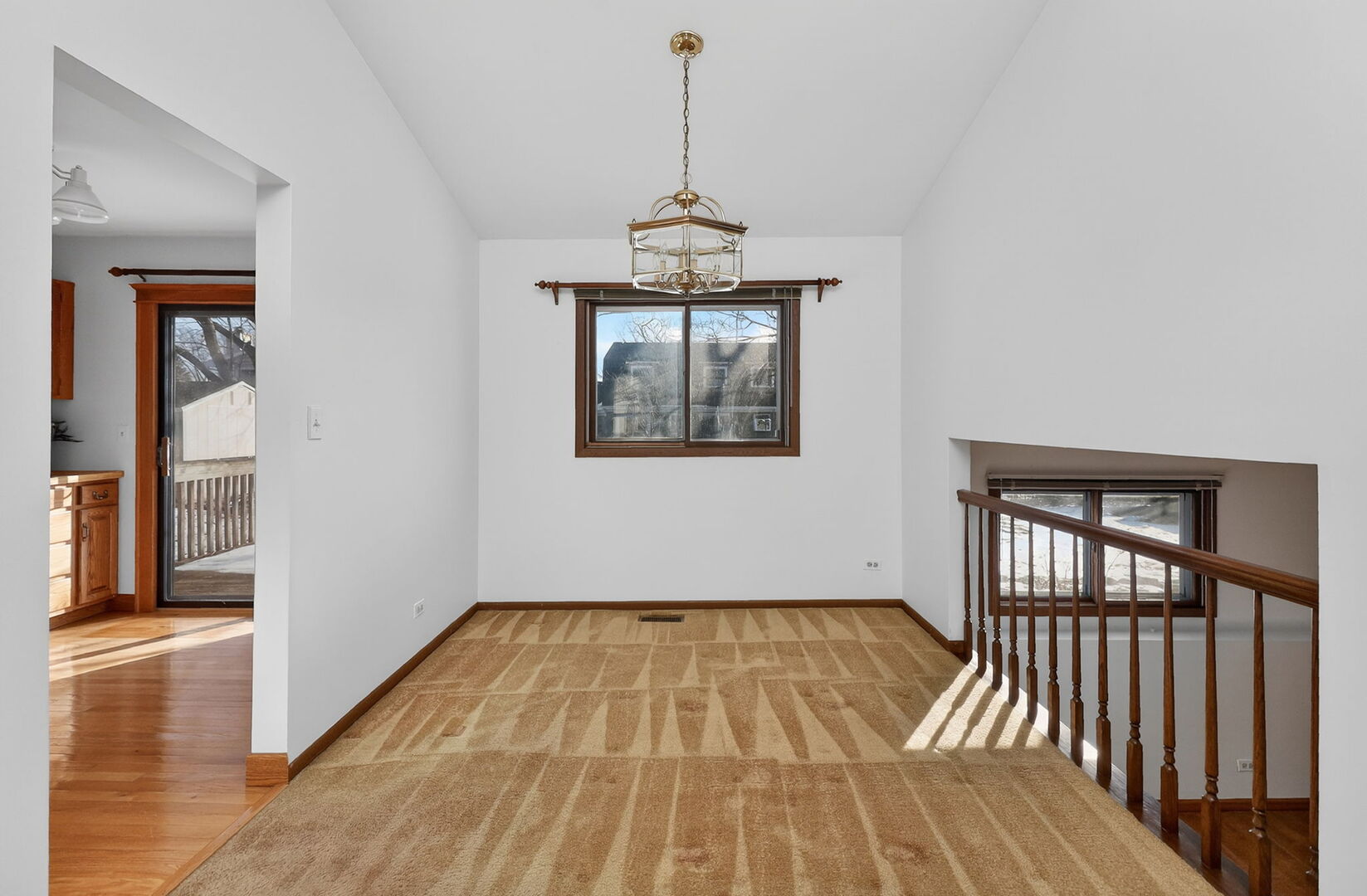 666 Devonshire Lane Wheaton, IL 60189 - Photo 7 of 25