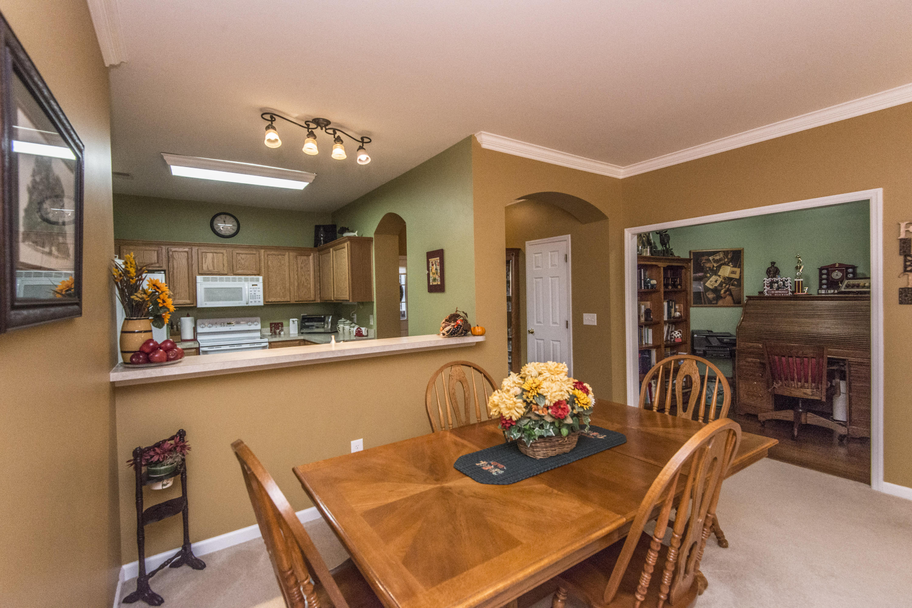 256 Westbrooke Road Summerville, SC 29486 - Photo 6 of 41 _DSC9908