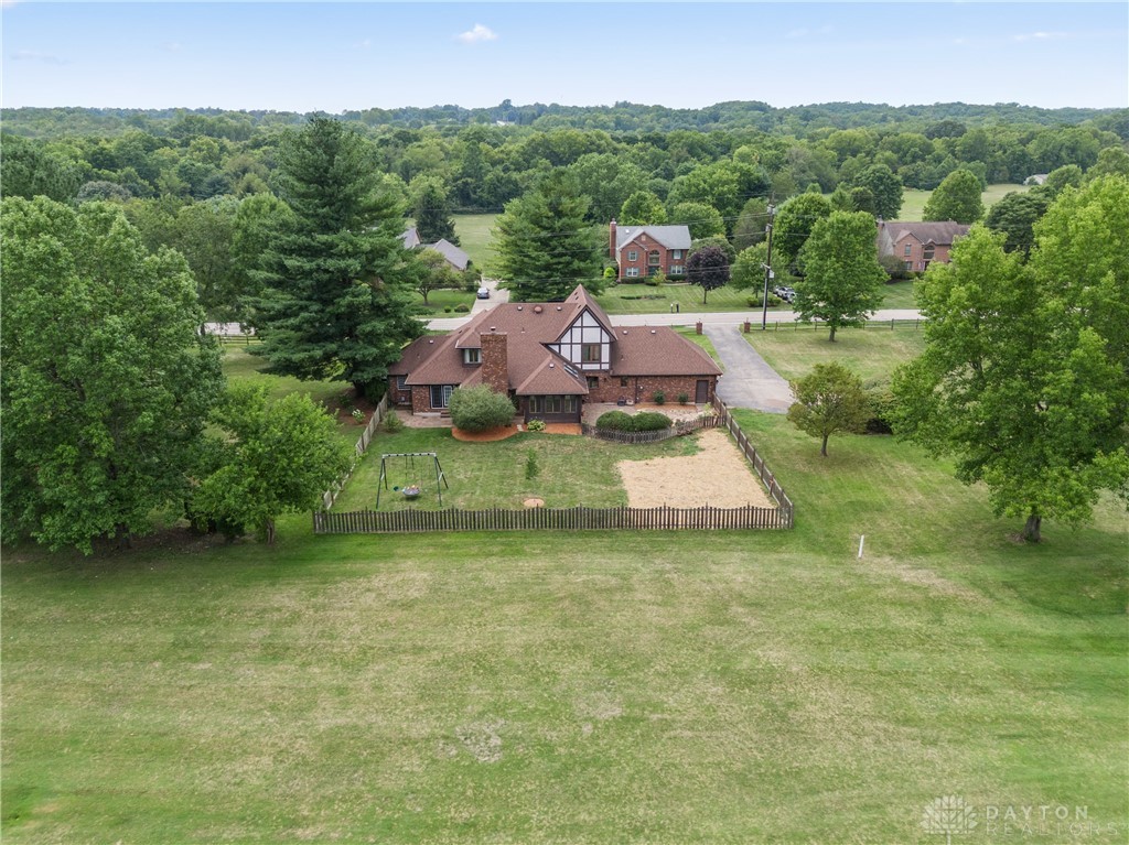 1072 Mead Road Xenia, OH 45385 - Photo 6 of 49 Gallery Image 6