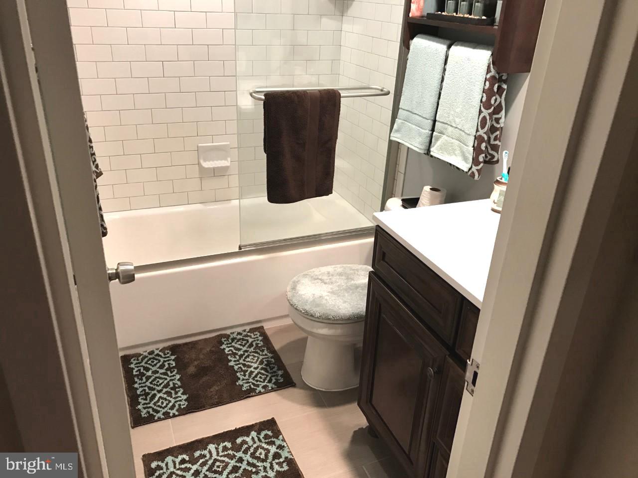 10008 Stedwick Road, Unit 301 Gaithersburg, MD 20886 - Photo 20 of 28 Gallery Image 20