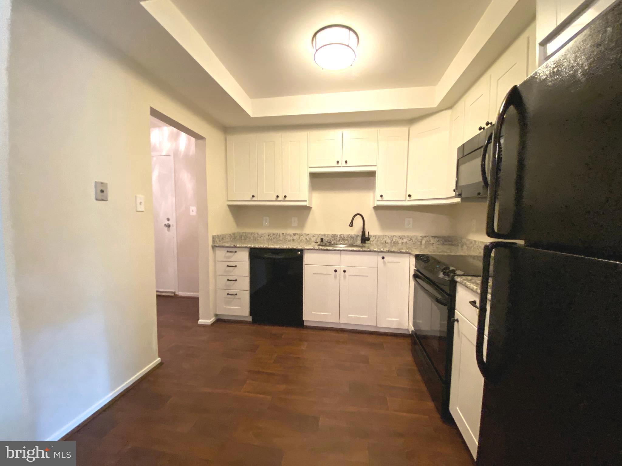 10008 Stedwick Road, Unit 301 Gaithersburg, MD 20886 - Photo 6 of 28 Gallery Image 6