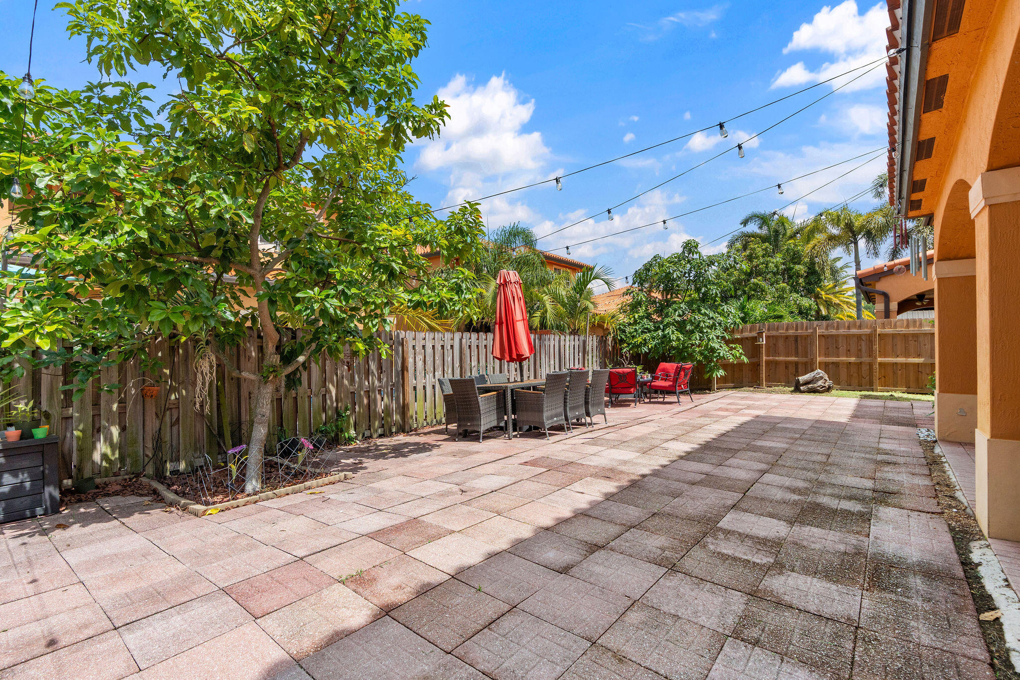 3144 Southwest 154th Place Miami, FL 33185 - Photo 6 of 42 DSC02705