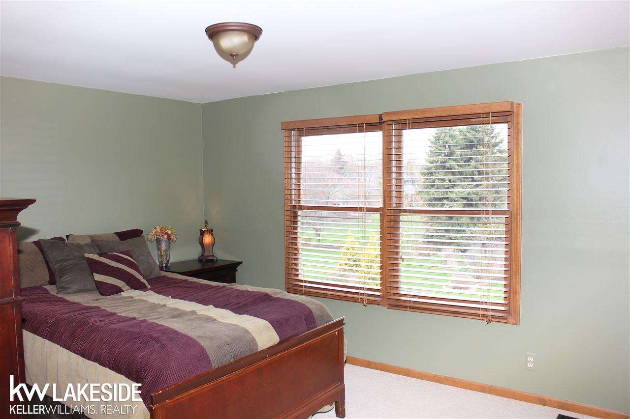 1388 Hathaway Rising Rochester Hills, MI 48306 - Photo 16 of 25