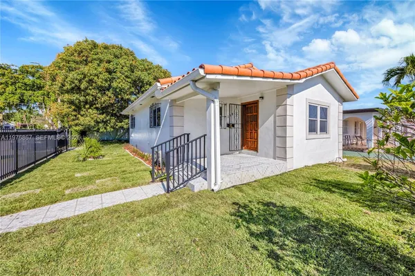 $3,250 | 150 Southwest 58th Avenue, Unit 150, Miami, FL 33144