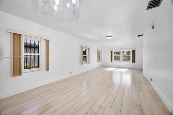 $3,250 | 150 Southwest 58th Avenue, Unit 150, Miami, FL 33144