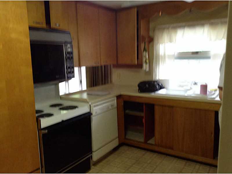 115 Rocky Hill Road Scituate, RI 02857 - Photo 6 of 16 Kitchen.