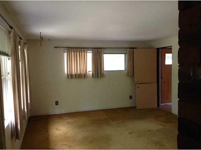 115 Rocky Hill Road Scituate, RI 02857 - Photo 8 of 16 Living Room.