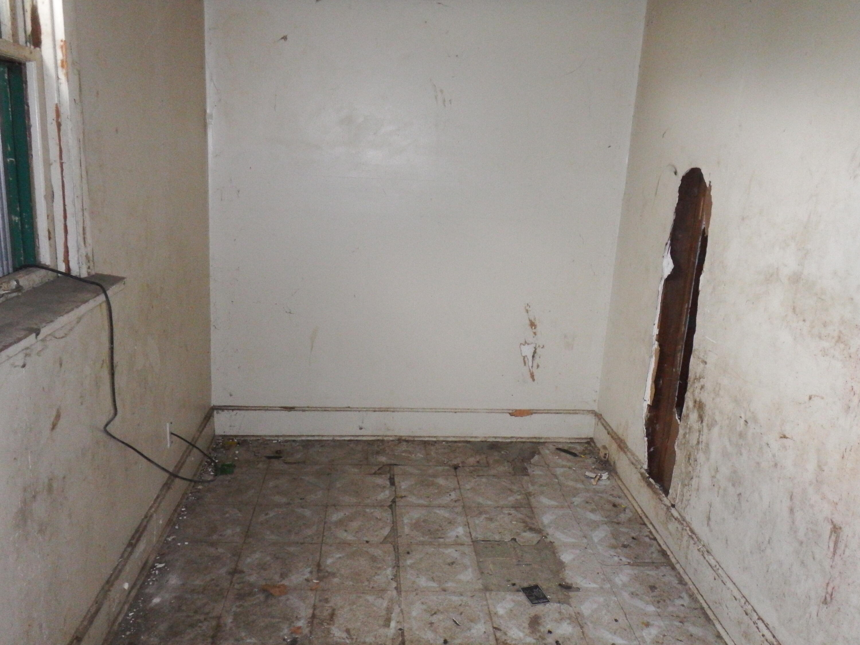 2364 North 21st Street Milwaukee, WI 53206 - Photo 6 of 10 bedroom