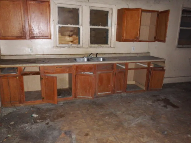 $15,700 | 2364 North 21st Street, Milwaukee, WI 53206