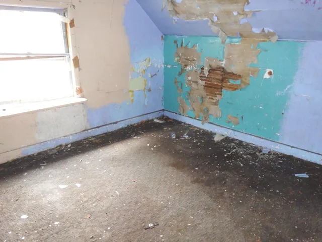 $15,700 | 2364 North 21st Street, Milwaukee, WI 53206