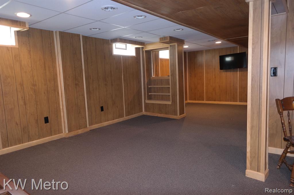 2696 Cumberland Road Berkley, MI 48072 - Photo 32 of 33