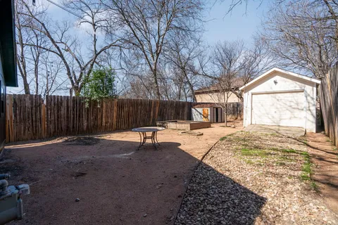$415,000 | 912 1/2 East 50th Street, Austin, TX 78751