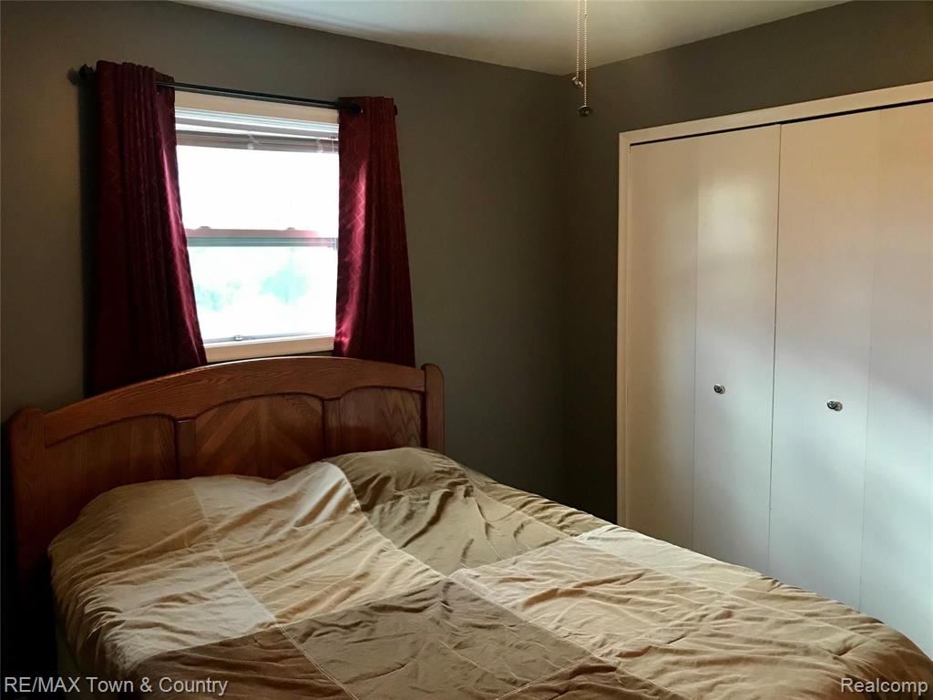7227 Carpenter Road Flushing, MI 48433 - Photo 27 of 48