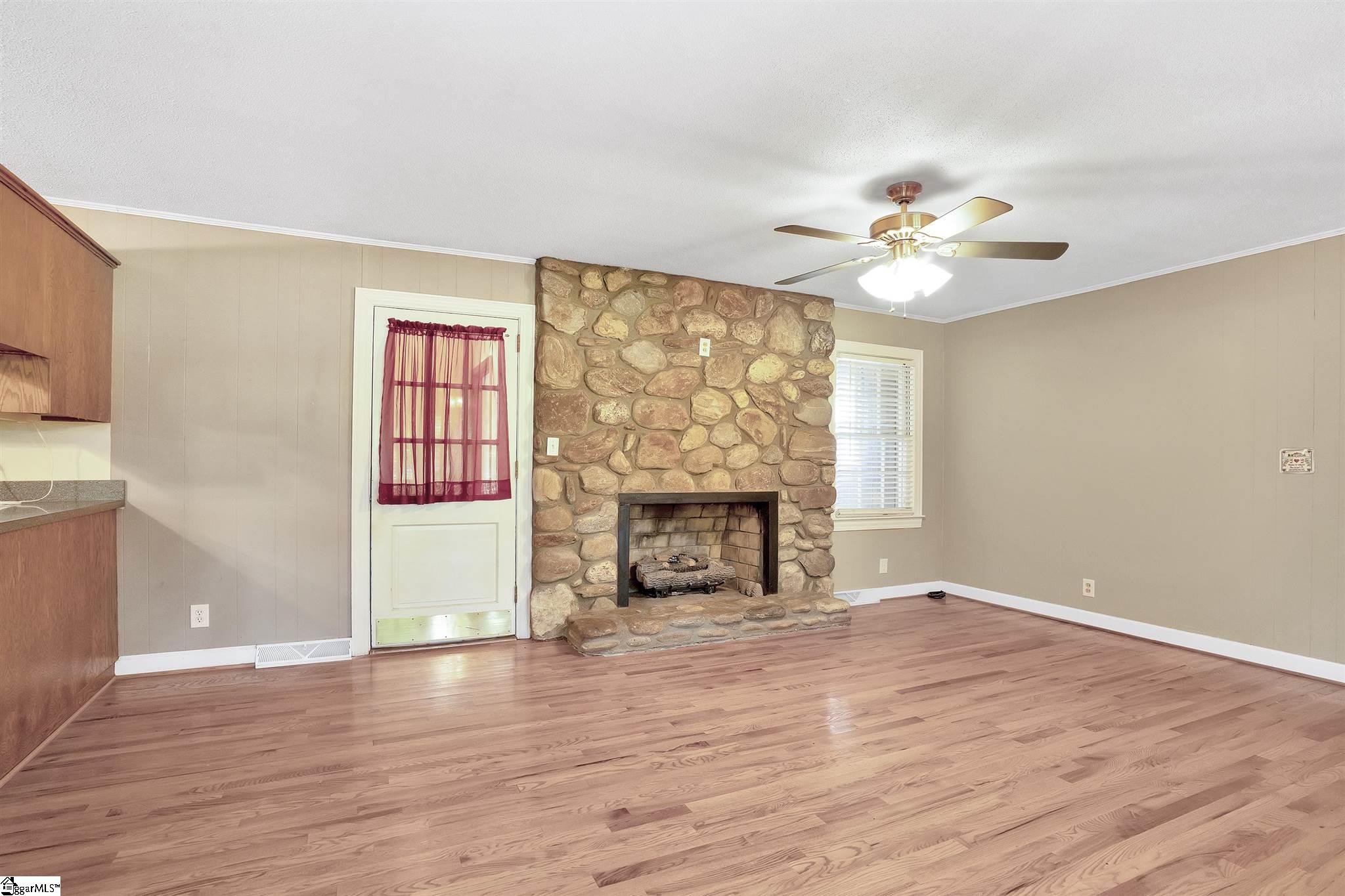529 Cassell Road Liberty, SC 29657 - Photo 12 of 32