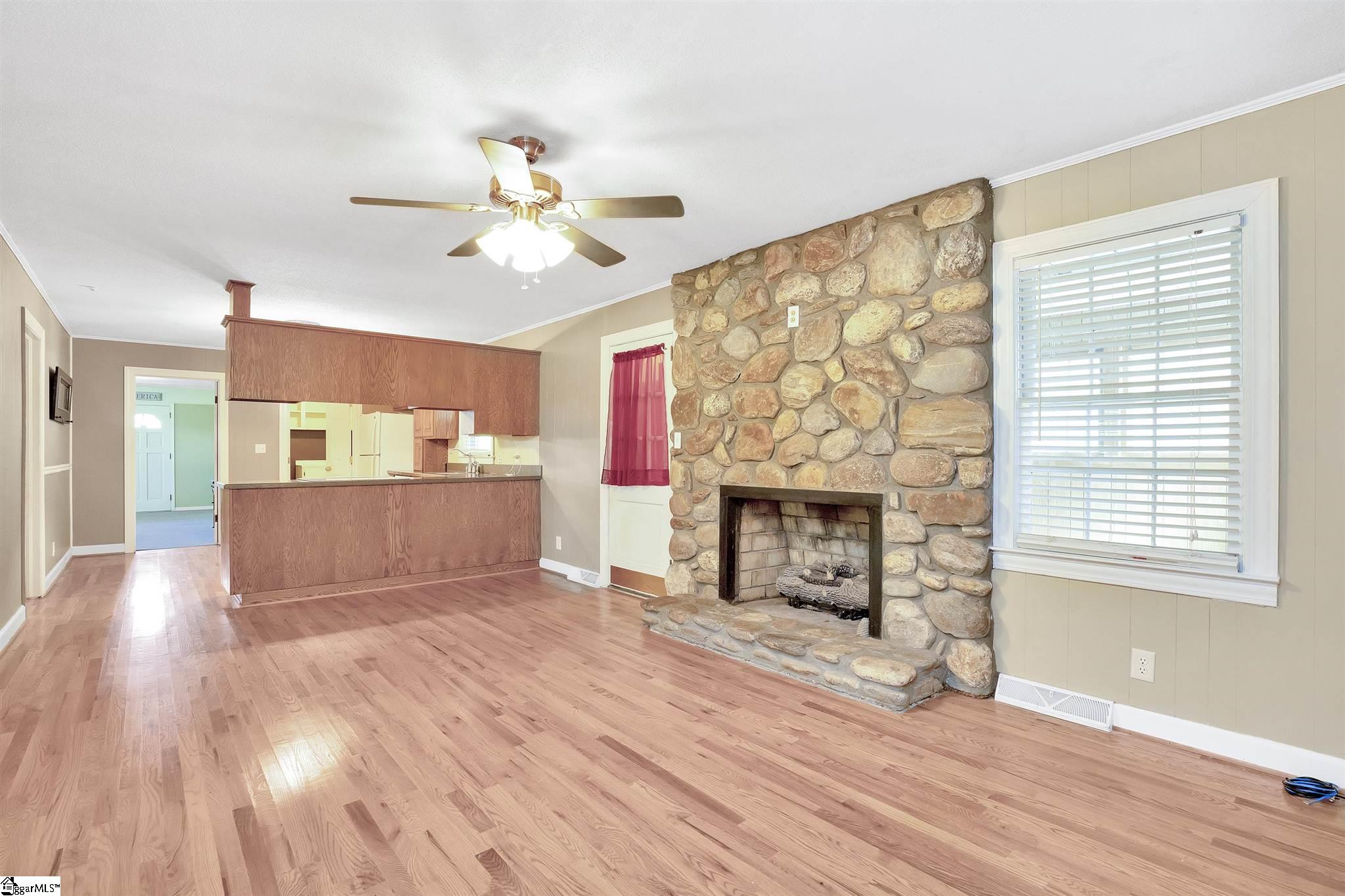 529 Cassell Road Liberty, SC 29657 - Photo 13 of 32
