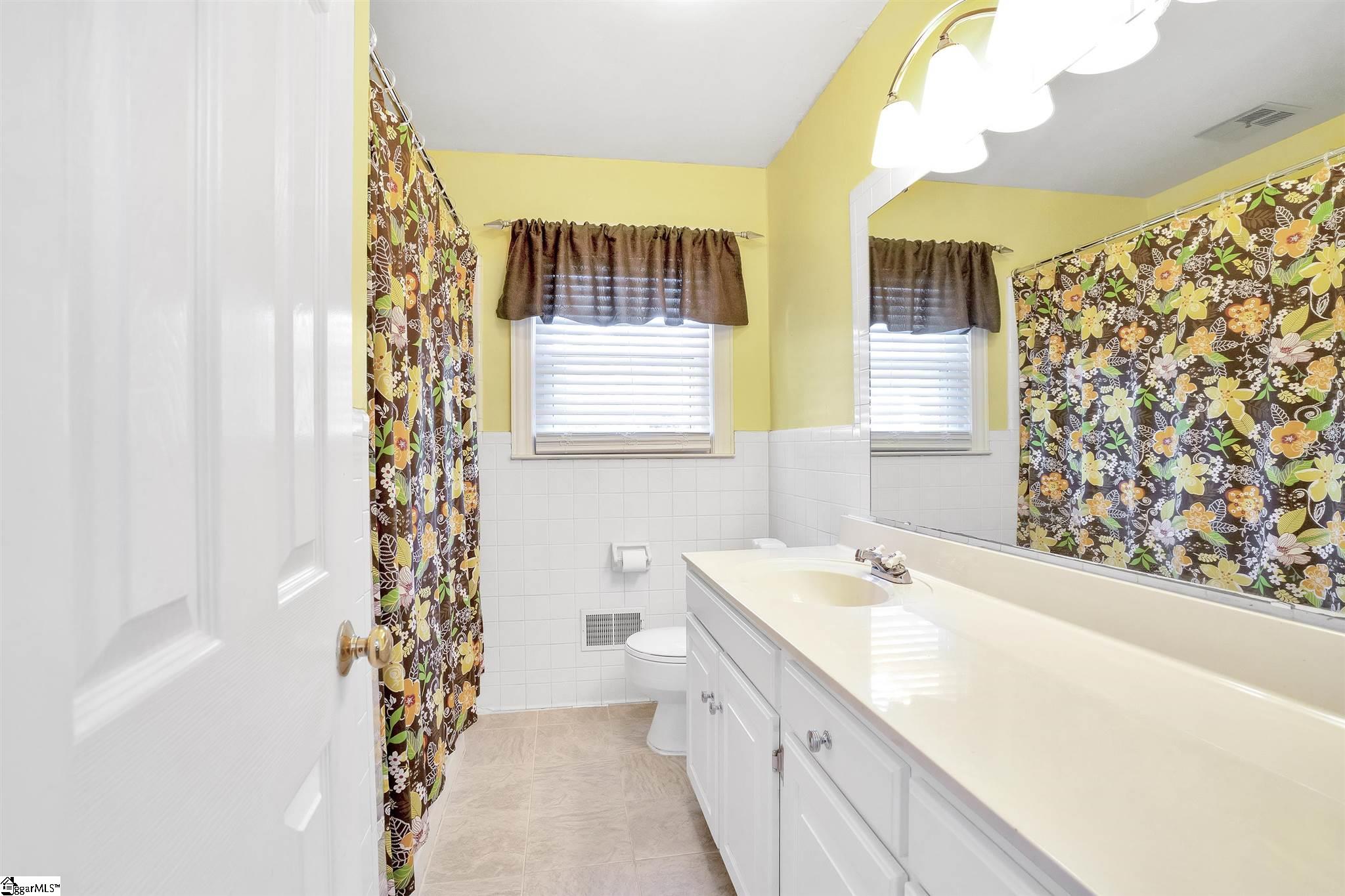 529 Cassell Road Liberty, SC 29657 - Photo 23 of 32