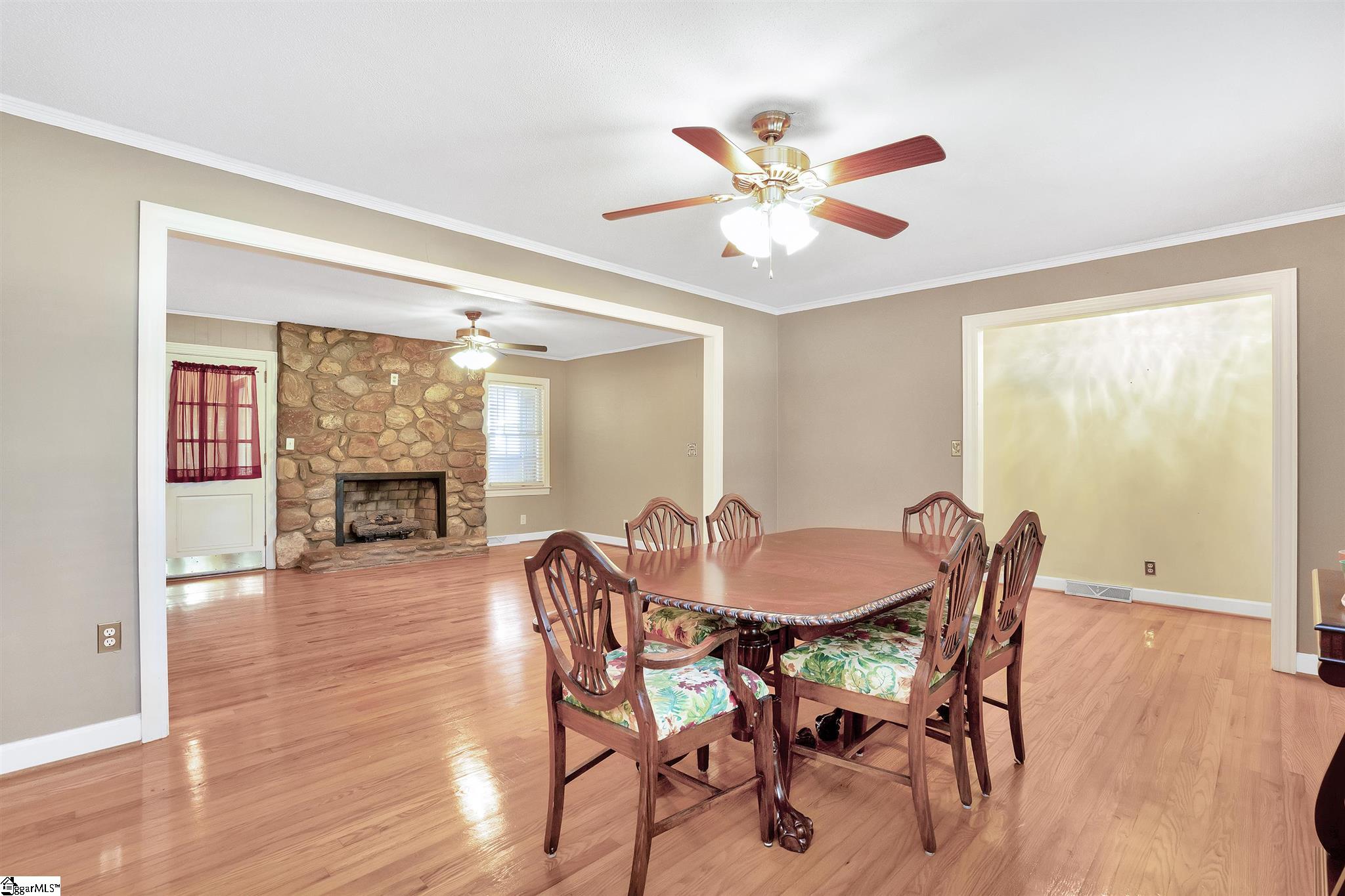 529 Cassell Road Liberty, SC 29657 - Photo 10 of 32