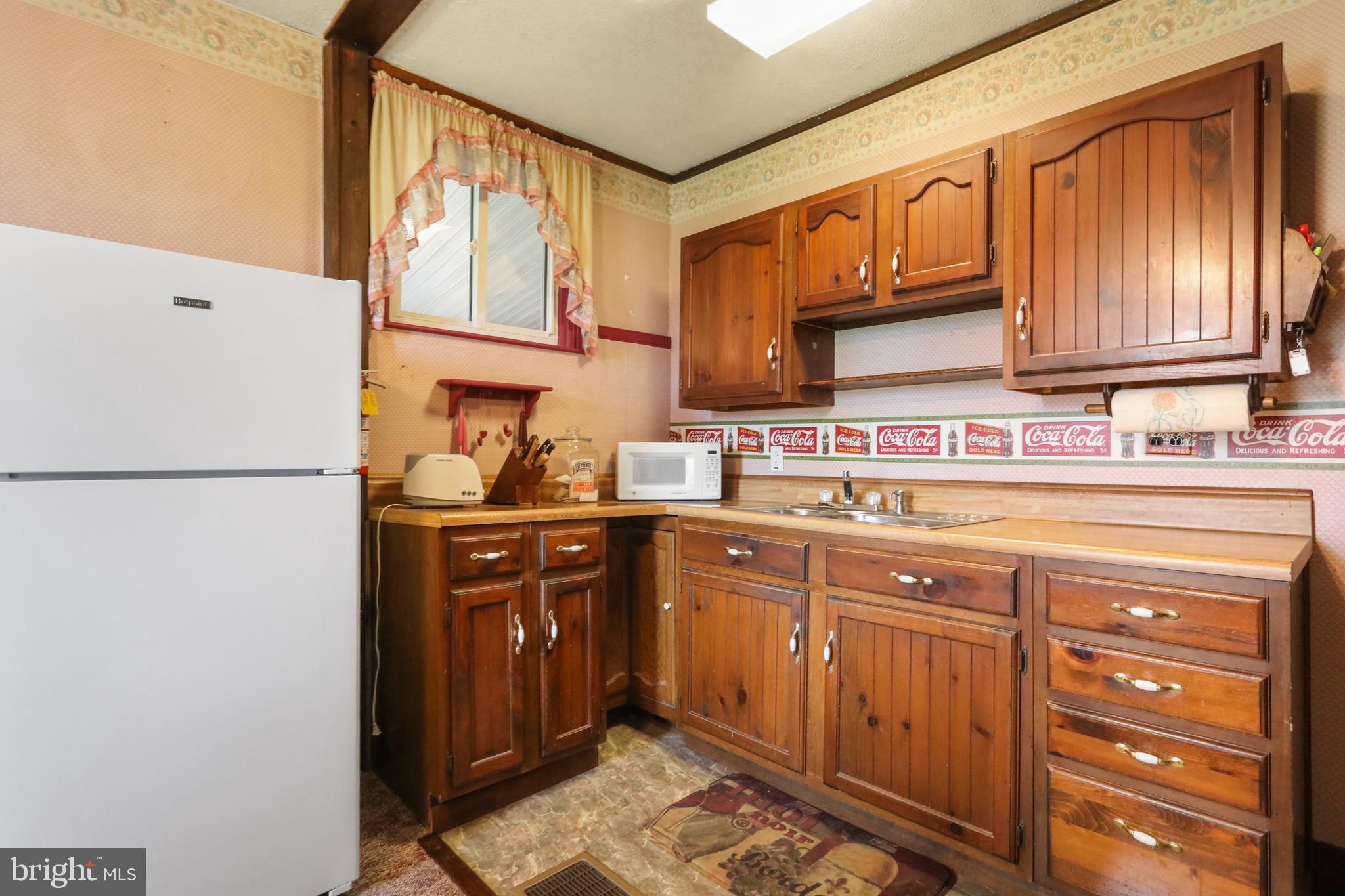 14306 Barkdoll Road Smithsburg, MD 21783 - Photo 23 of 55 Kitchen