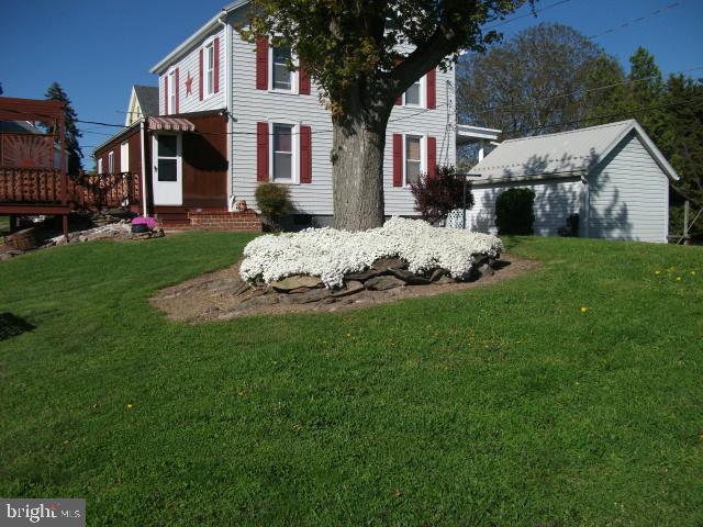 14306 Barkdoll Road Smithsburg, MD 21783 - Photo 7 of 55 Nicely landscaped.