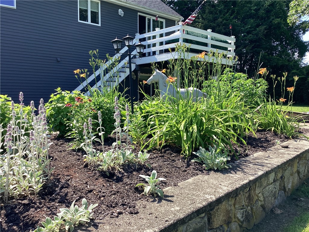 7 Taylor Road Johnston, RI 02919 - Photo 2 of 49