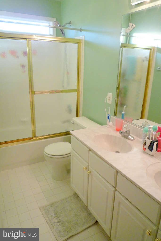 10391 Wetherburn Road Woodstock, MD 21163 - Photo 25 of 30 2nd Floor Bath