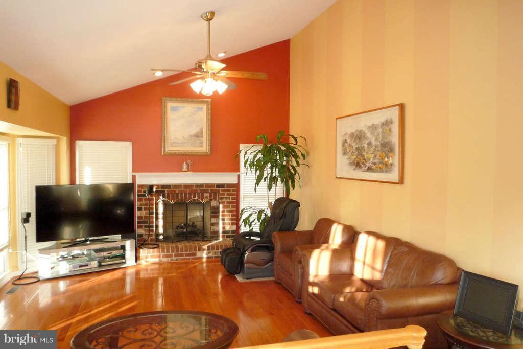 10391 Wetherburn Road Woodstock, MD 21163 - Photo 9 of 30 Family Room