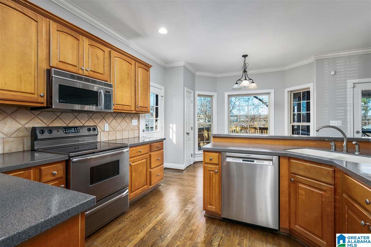 2012 Lancaster Road Birmingham, AL 35209 - Photo 11 of 34