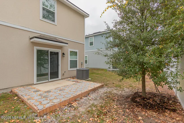 a view of outdoor space