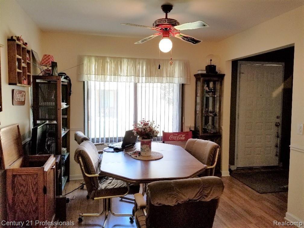 662 Tennyson, Unit 25 Rochester, MI 48307 - Photo 2 of 16 Eat-In Kitchen.jpg