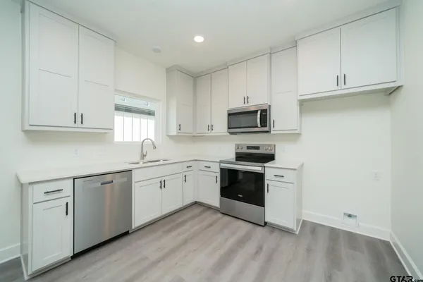 $229,900 | 390 Alexander Street, Kilgore, TX 75662