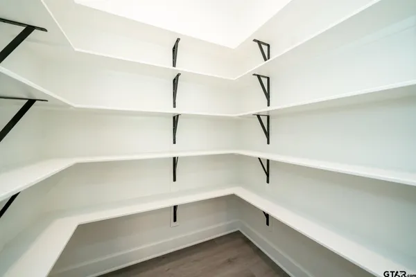 $229,900 | 390 Alexander Street, Kilgore, TX 75662